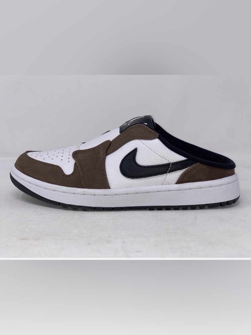 Nike Brown, White & Black Slide-On Low-Top Sneaker